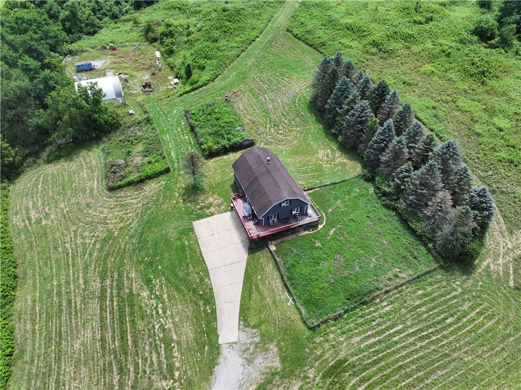 400 Walker Lane, Washington, PA 15301