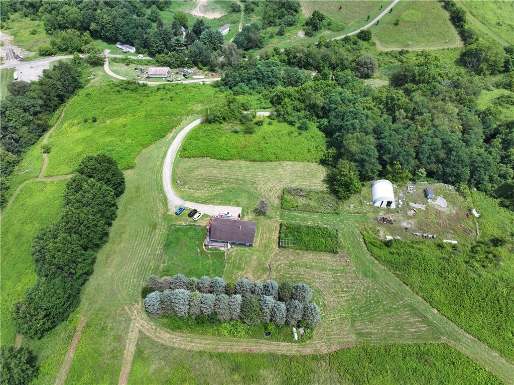 400 Walker Lane, Washington, PA 15301