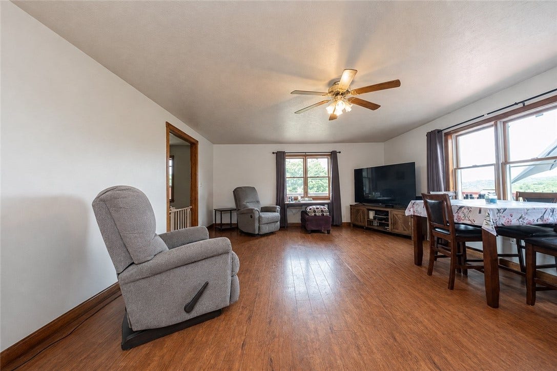 400 Walker Lane, Washington, PA 15301