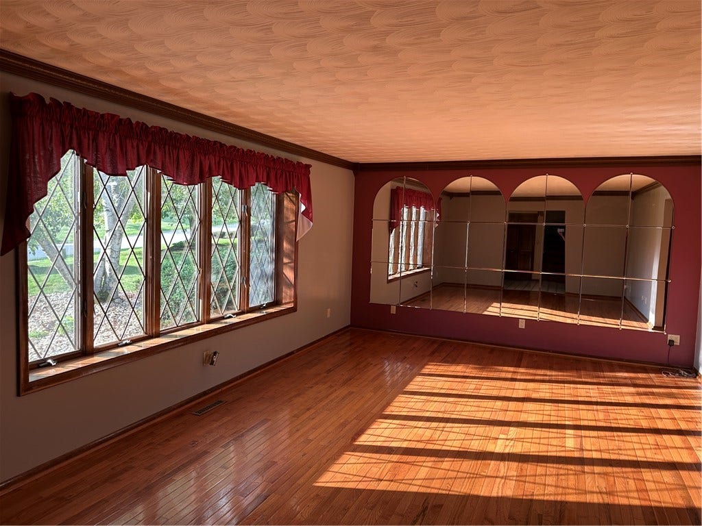 143 Heritage Hills Road, Uniontown, PA 15401