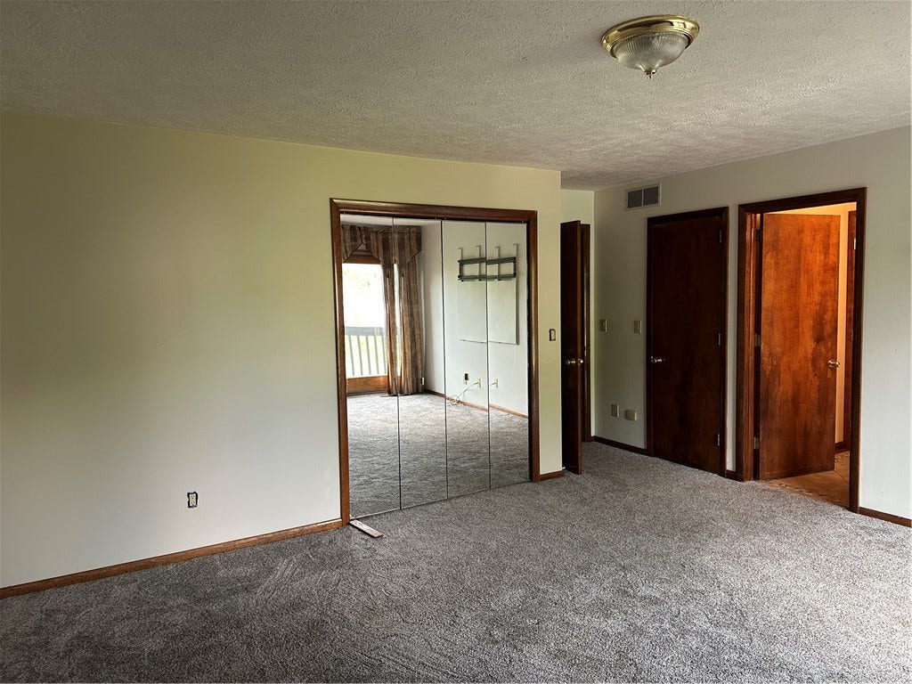 143 Heritage Hills Road, Uniontown, PA 15401
