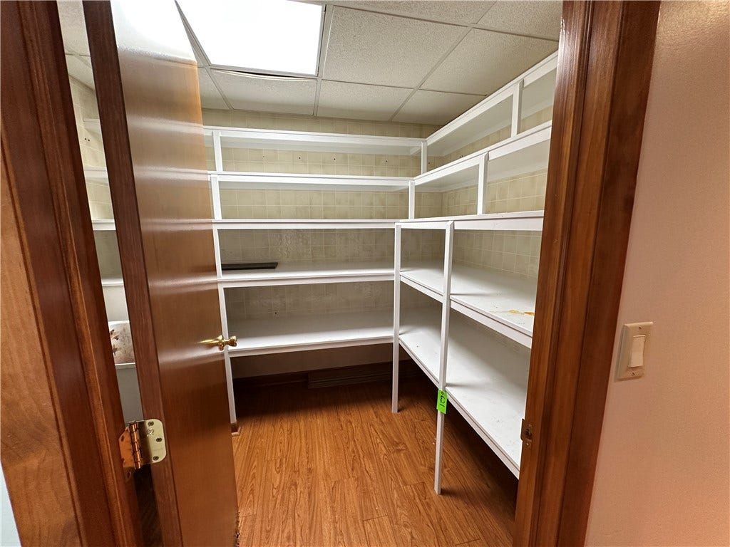 Basement level. Includes wash tub.