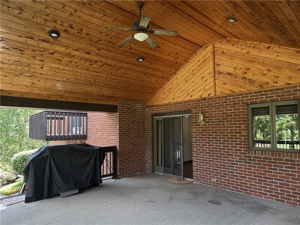143 Heritage Hills Road, Uniontown, PA 15401