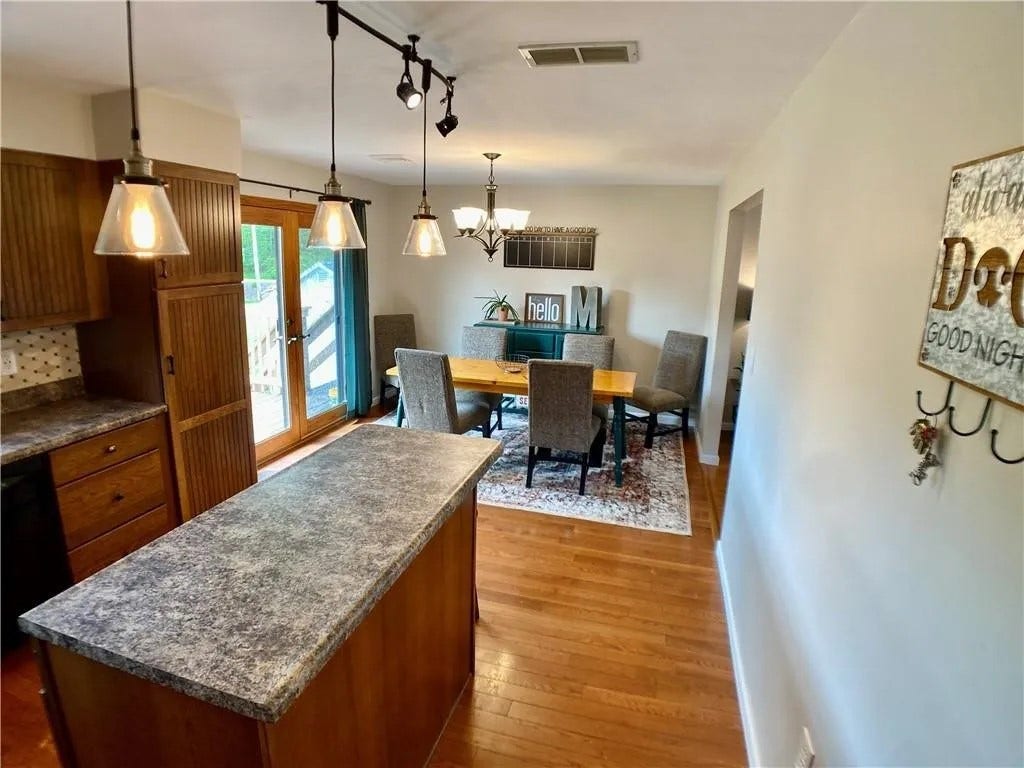 174 Hague Ln, Uniontown, PA 15401