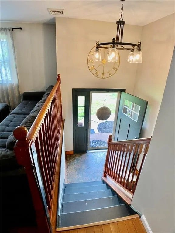 174 Hague Ln, Uniontown, PA 15401