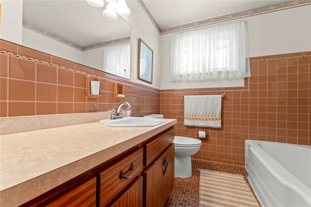 120 Helen Street, Washington, PA 15301
