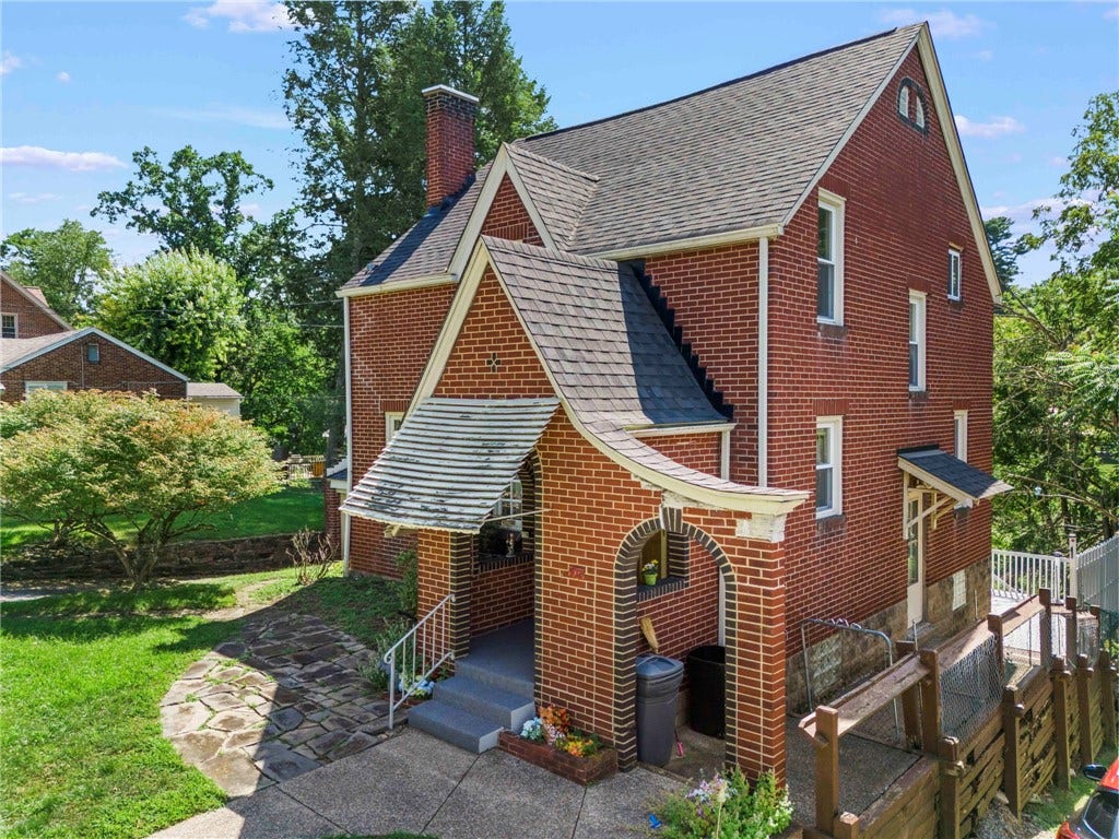 103 Dewey Ave, Washington, PA 15301