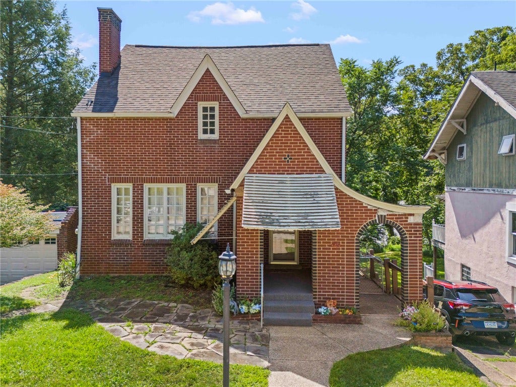 103 Dewey Ave, Washington, PA 15301