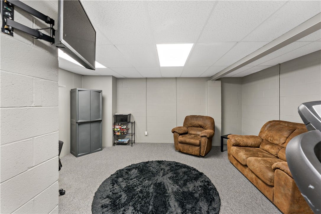 Additional Room in Lower Level
