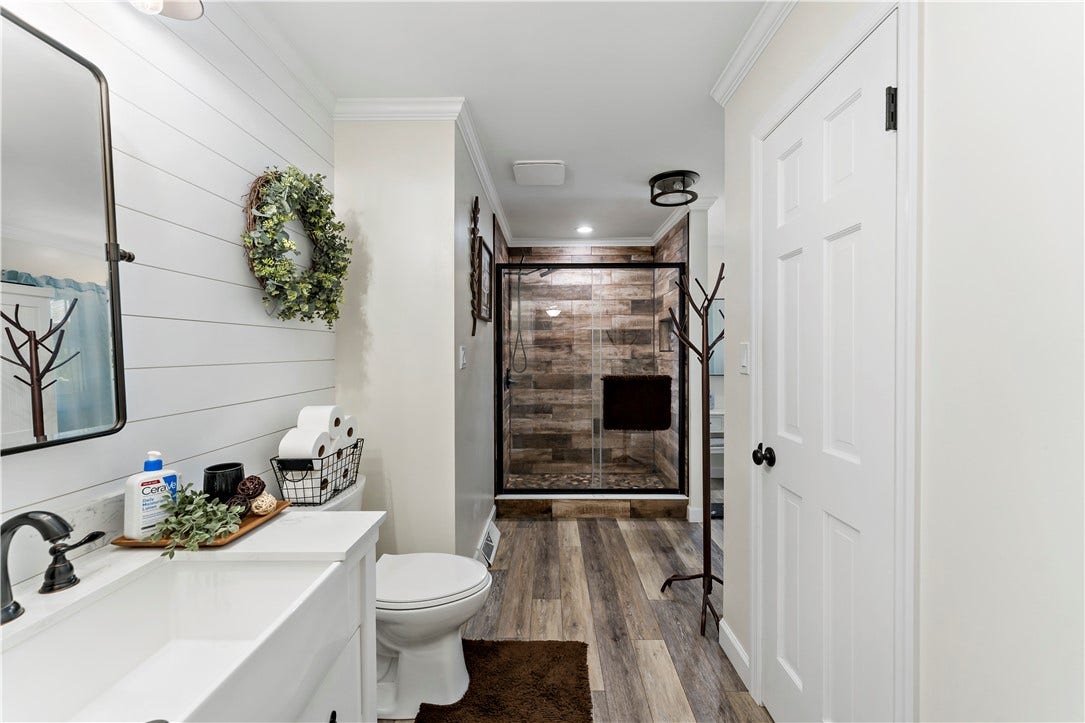 248 Marine Ave, Belle Vernon, PA 15012