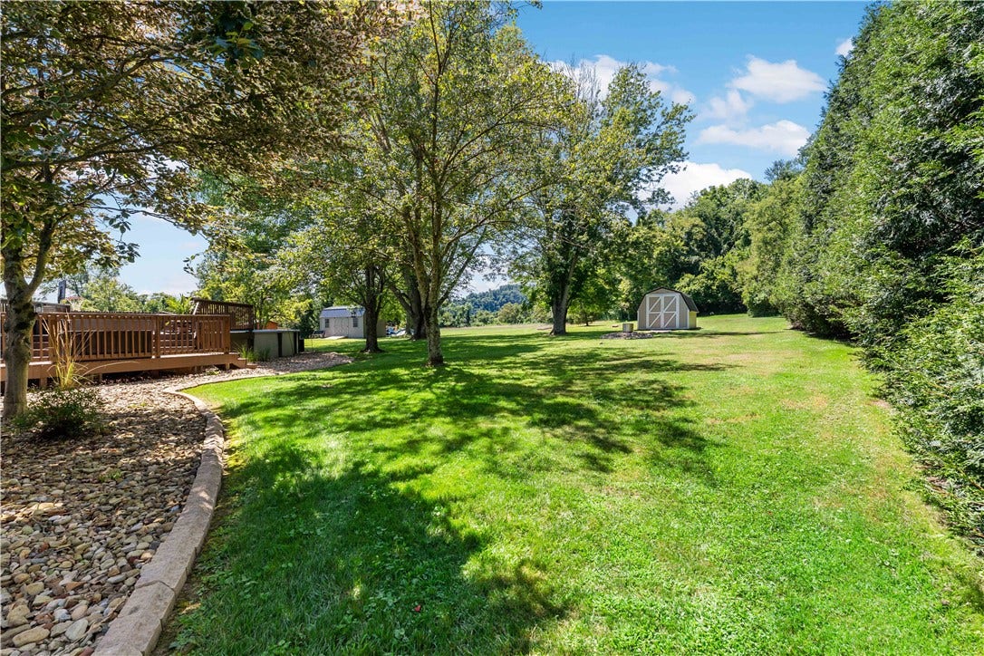 248 Marine Ave, Belle Vernon, PA 15012