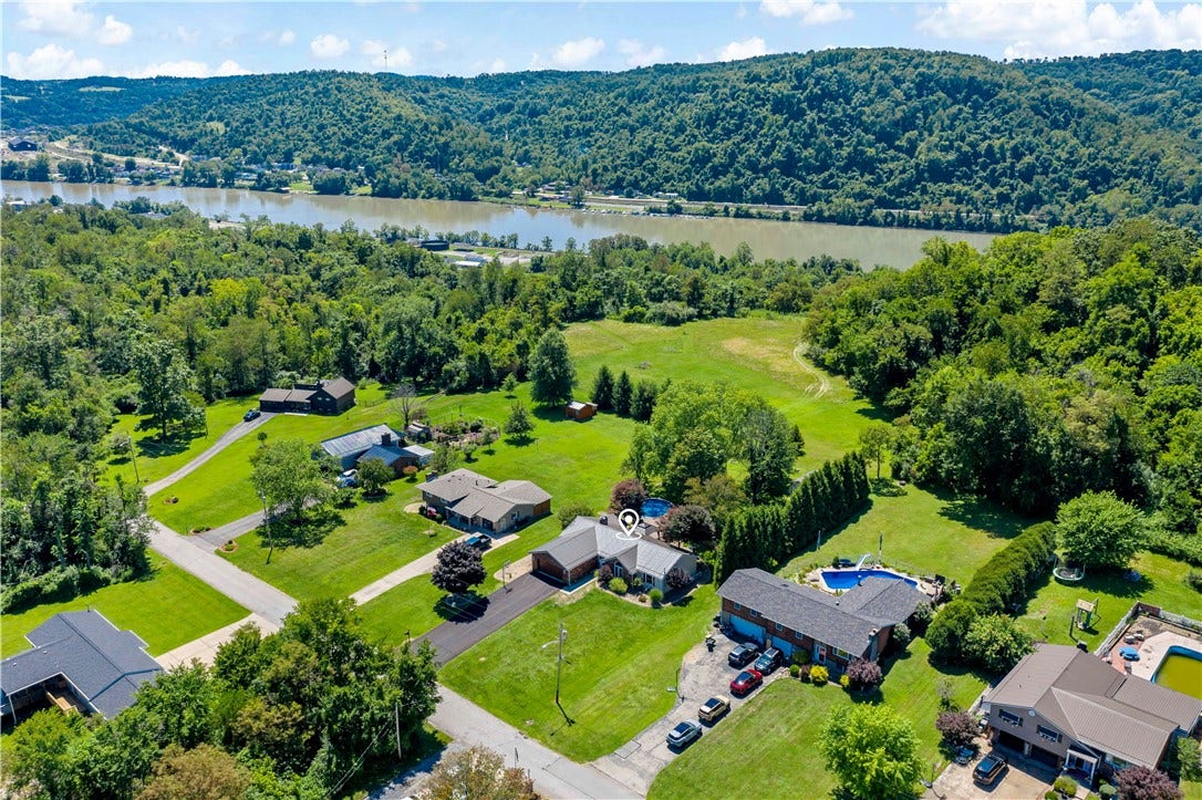 248 Marine Ave, Belle Vernon, PA 15012