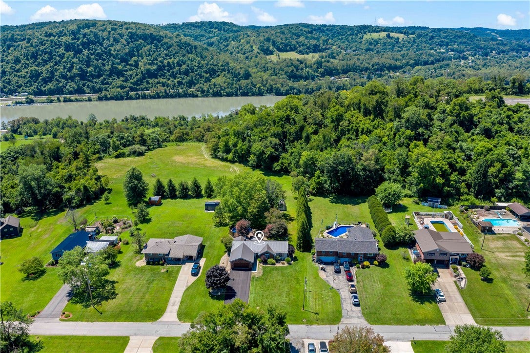 248 Marine Ave, Belle Vernon, PA 15012