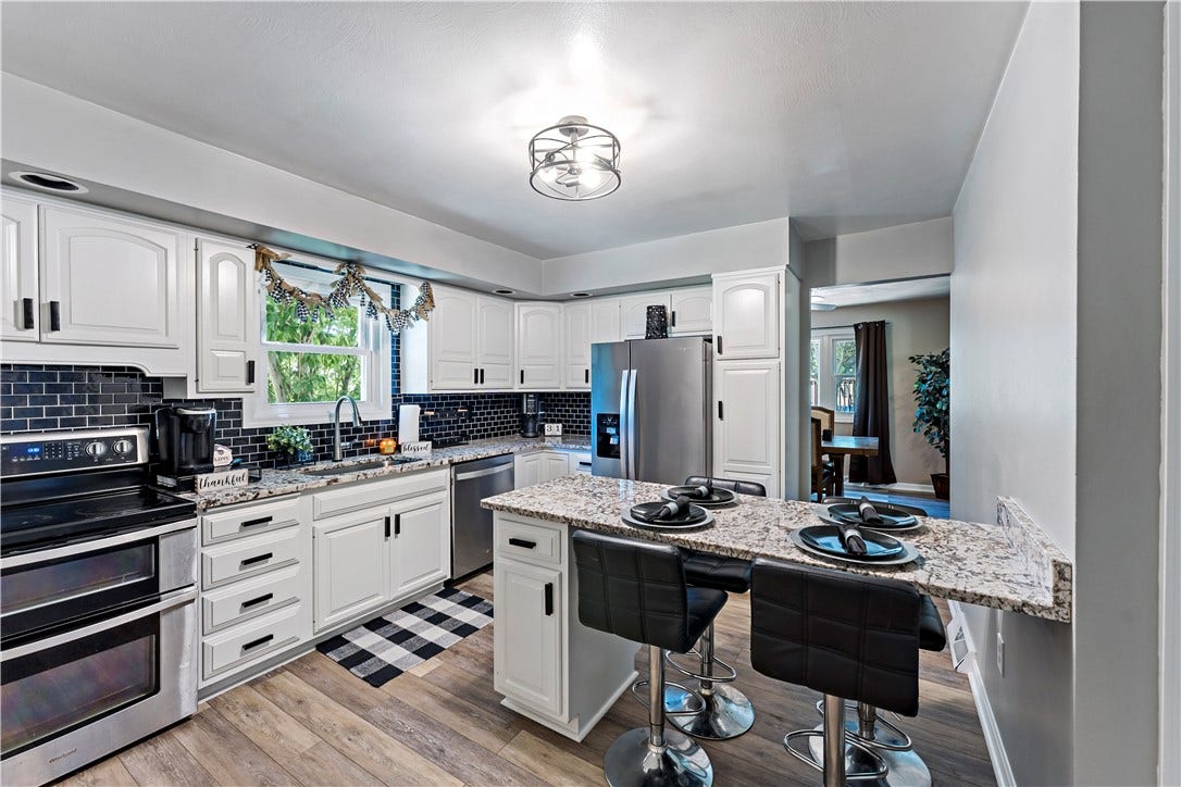 248 Marine Ave, Belle Vernon, PA 15012