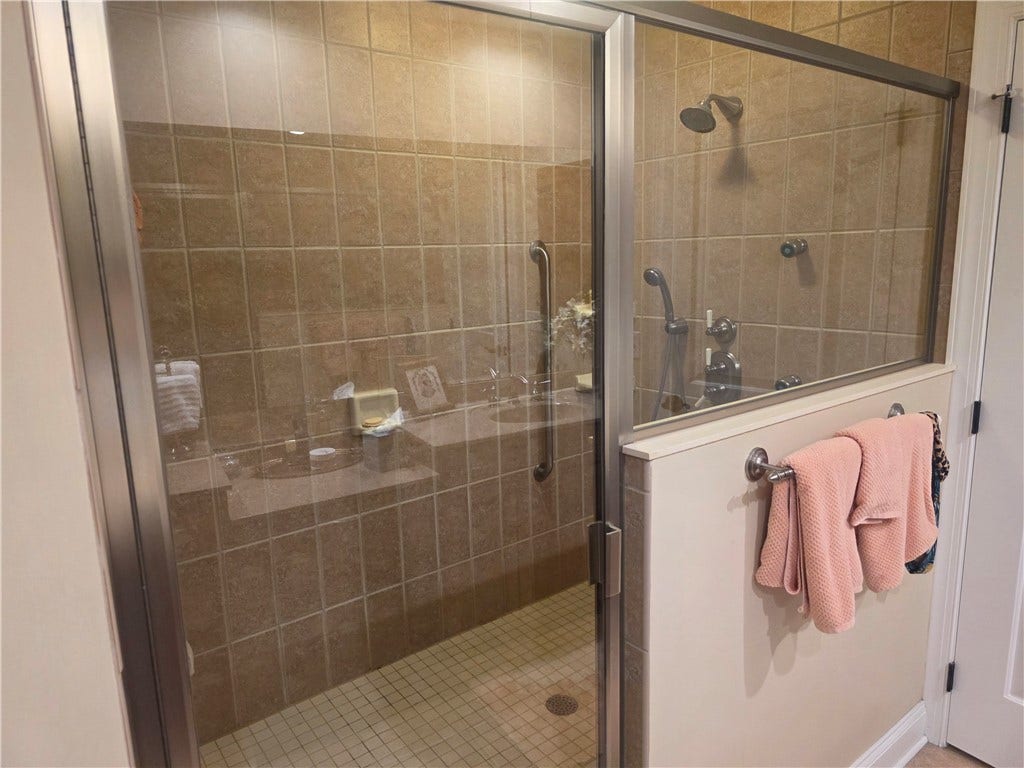 2000 Deacon Dr Unit, #2, Latrobe, PA 15650 2000 Deacon Dr Unit, #2, Latrobe, PA 15650