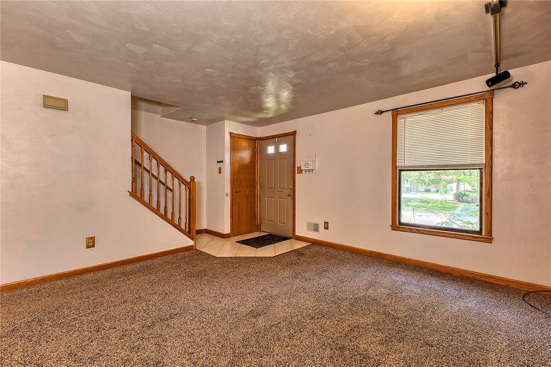 315 Dolomite Ct, Latrobe, PA 15650
