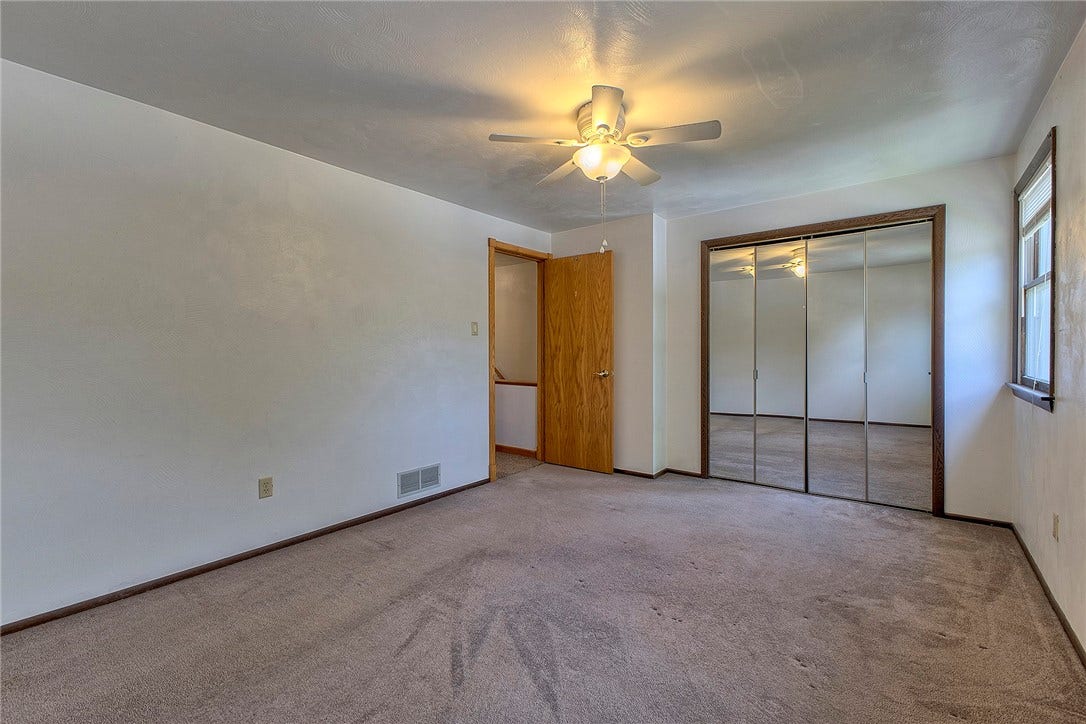 315 Dolomite Ct, Latrobe, PA 15650
