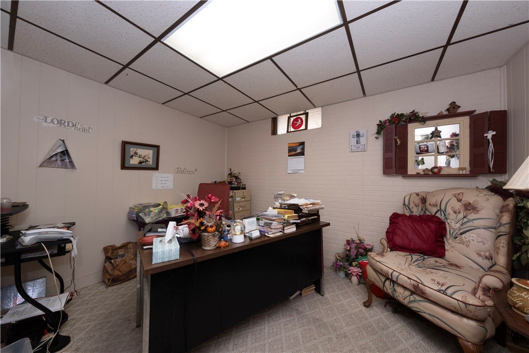 533 Sidney St, Greensburg, PA 15601