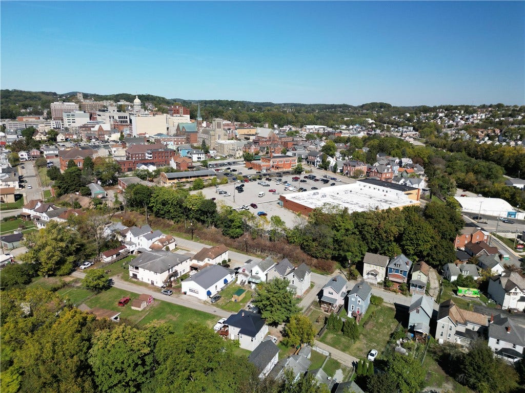 533 Sidney St, Greensburg, PA 15601