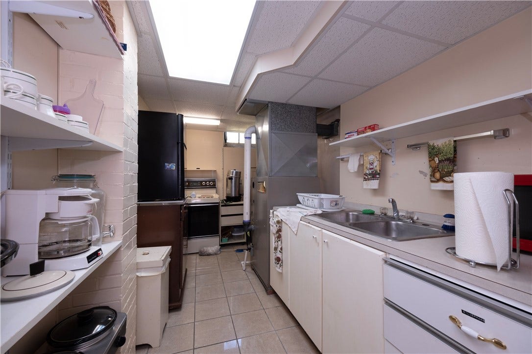 533 Sidney St, Greensburg, PA 15601