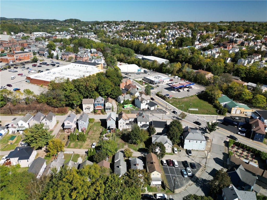 533 Sidney St, Greensburg, PA 15601