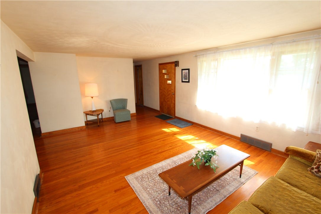 541 Thomas Richard Ln, Greensburg, PA 15601