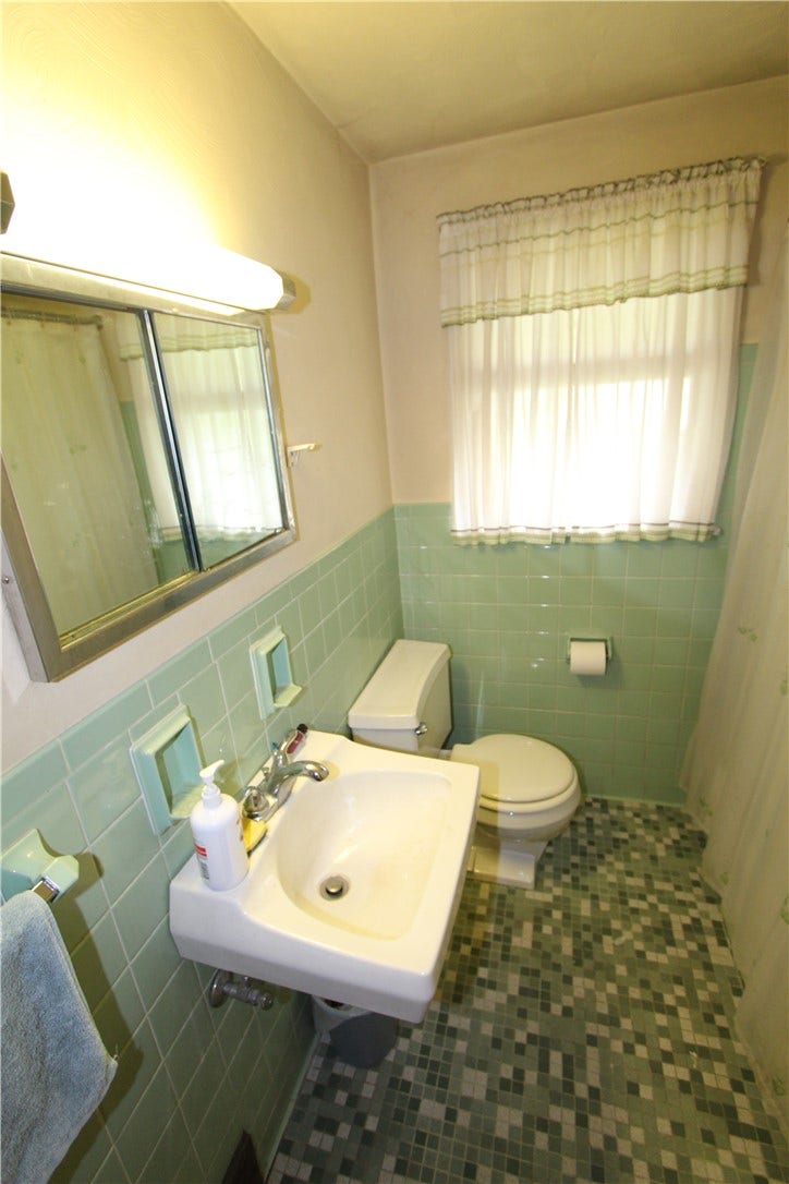 541 Thomas Richard Ln, Greensburg, PA 15601