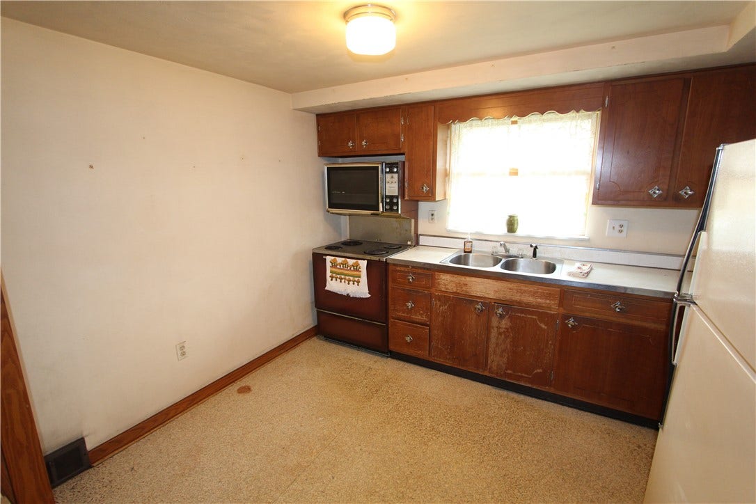 541 Thomas Richard Ln, Greensburg, PA 15601