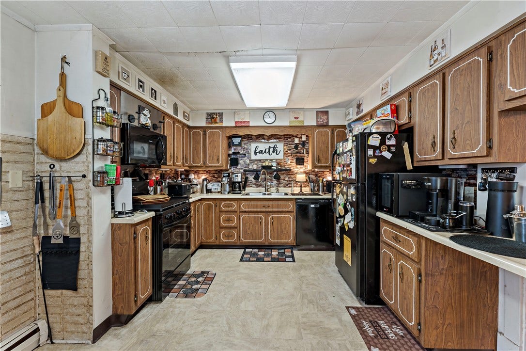 107 Bull Run Rd, Brownsville, PA 15417