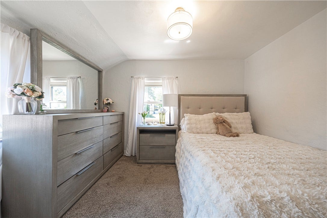 2418 Orlando Place, Pittsburgh, PA 15235 2418 Orlando Place, Pittsburgh, PA 15235