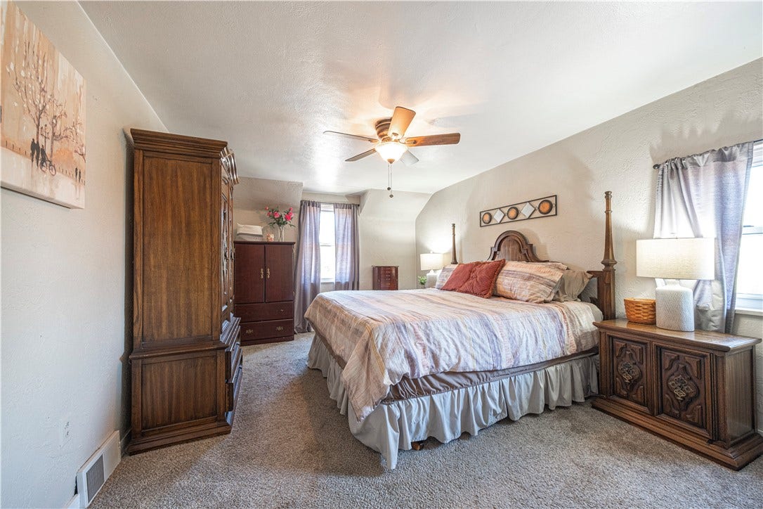 2418 Orlando Place, Pittsburgh, PA 15235 2418 Orlando Place, Pittsburgh, PA 15235