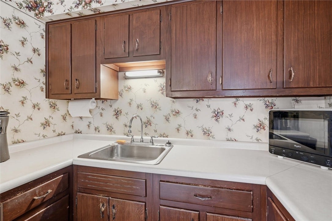 5968 Irishtown Rd, Bethel Park, PA 15102