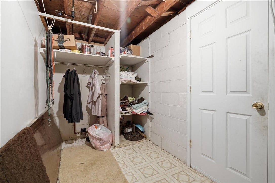 5968 Irishtown Rd, Bethel Park, PA 15102
