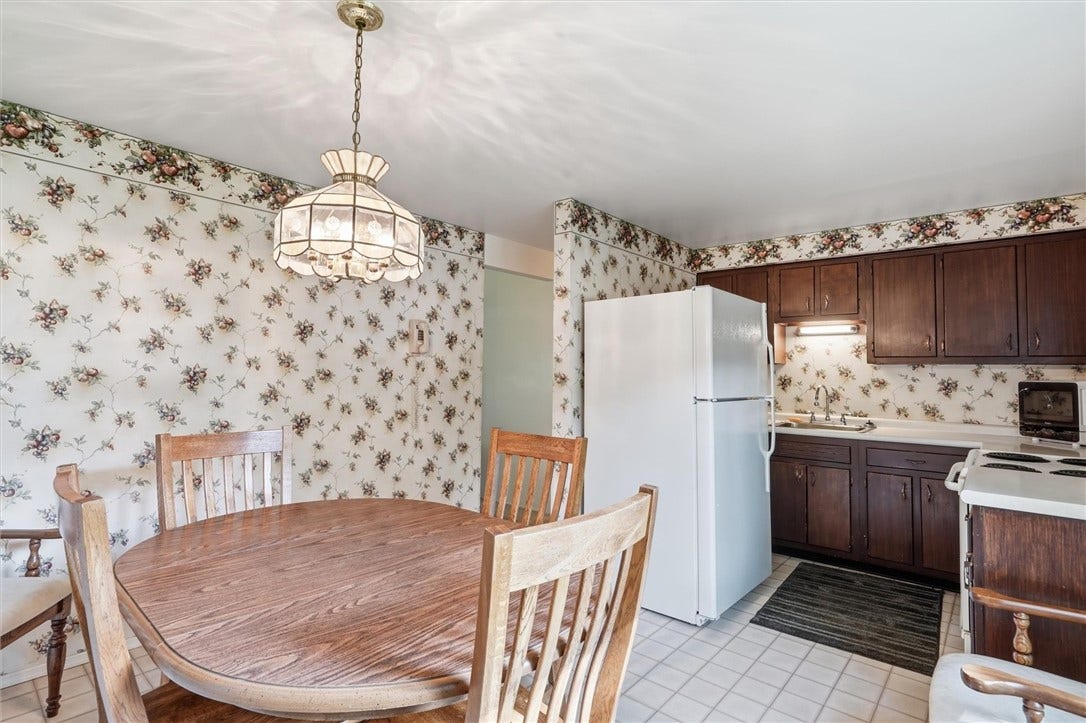 5968 Irishtown Rd, Bethel Park, PA 15102