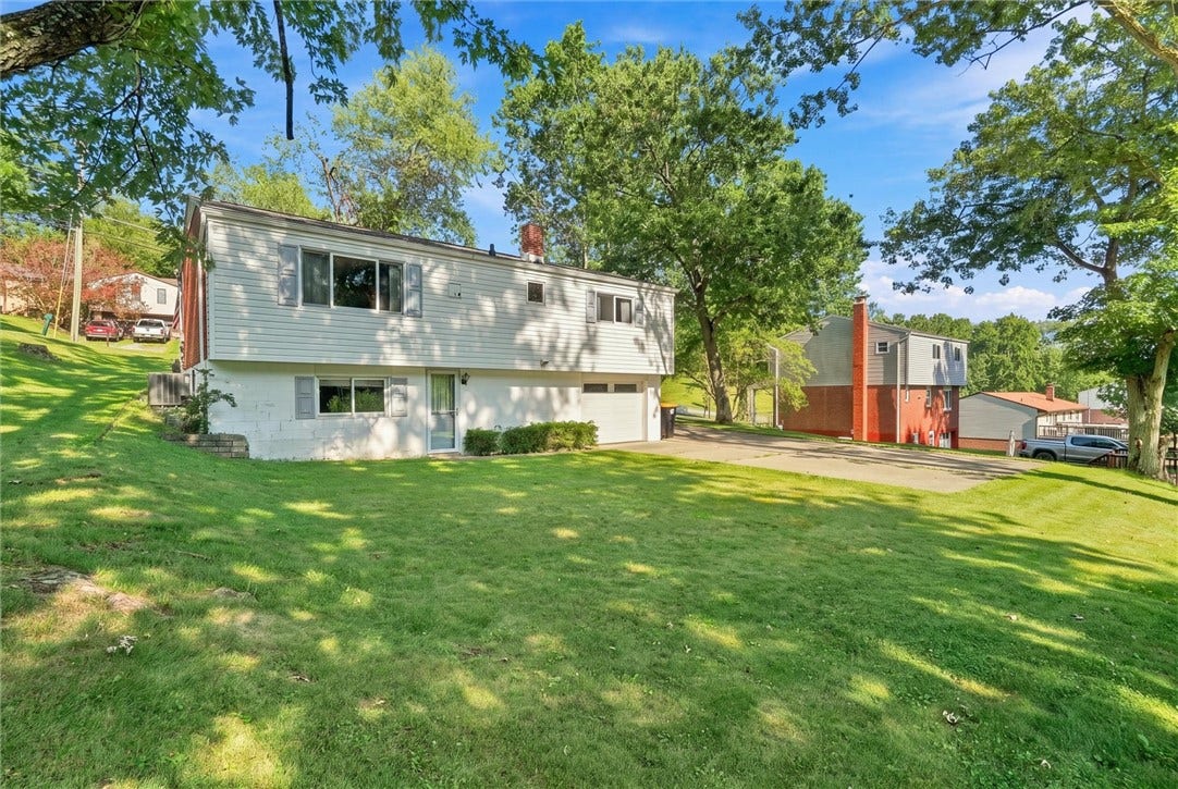 5968 Irishtown Rd, Bethel Park, PA 15102