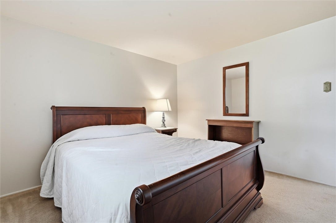 5968 Irishtown Rd, Bethel Park, PA 15102