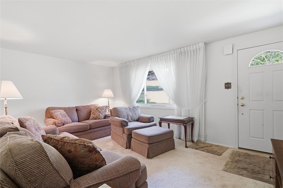 5968 Irishtown Rd, Bethel Park, PA 15102