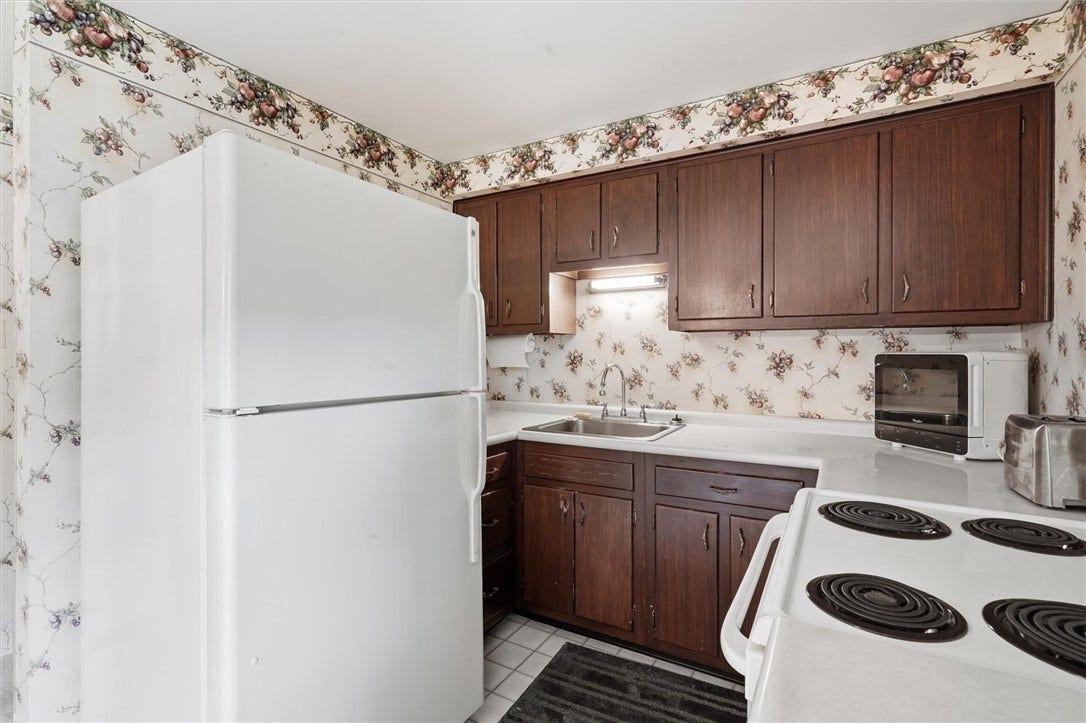 5968 Irishtown Rd, Bethel Park, PA 15102