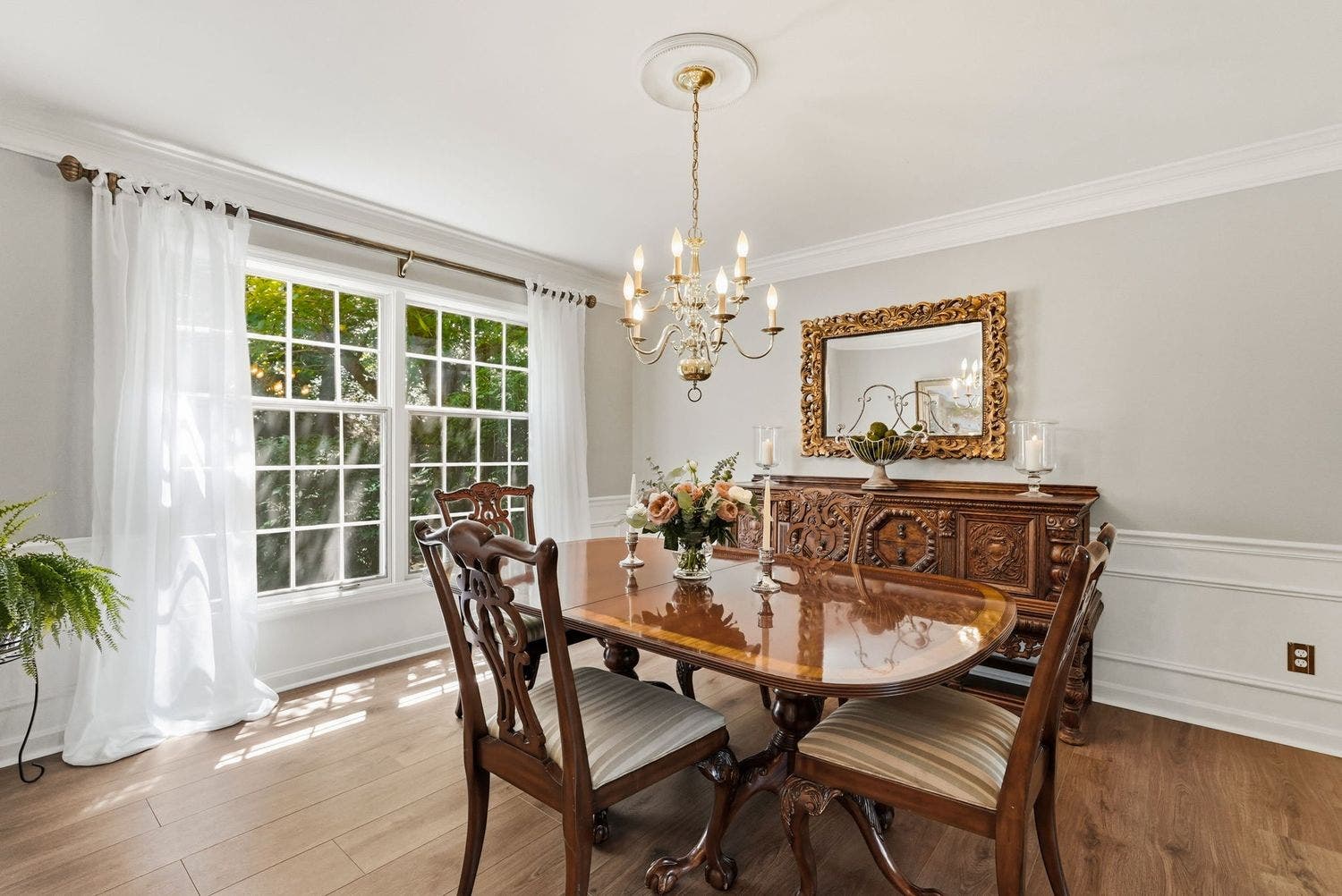 514 Hollydale Drive, Bethel Park, PA 15102