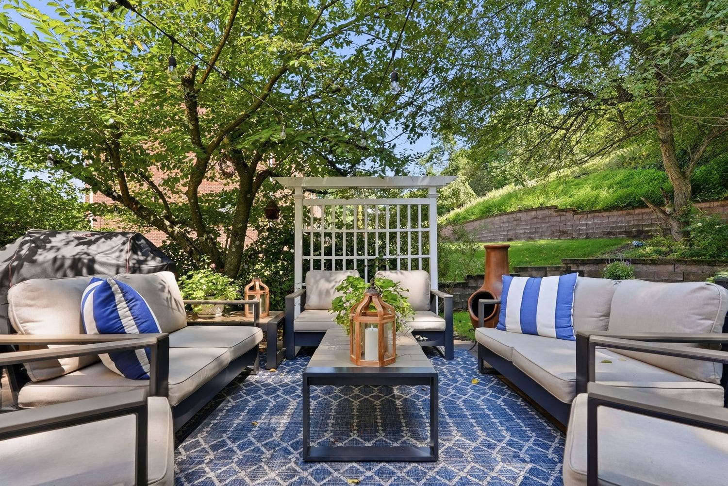 514 Hollydale Drive, Bethel Park, PA 15102