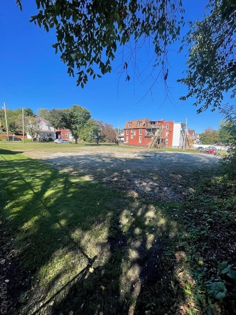 409 S 8th Street, Connellsville, PA 15425