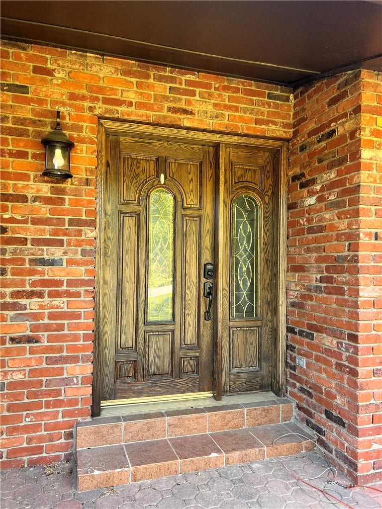 306 Black Walnut Dr, Greensburg, PA 15601