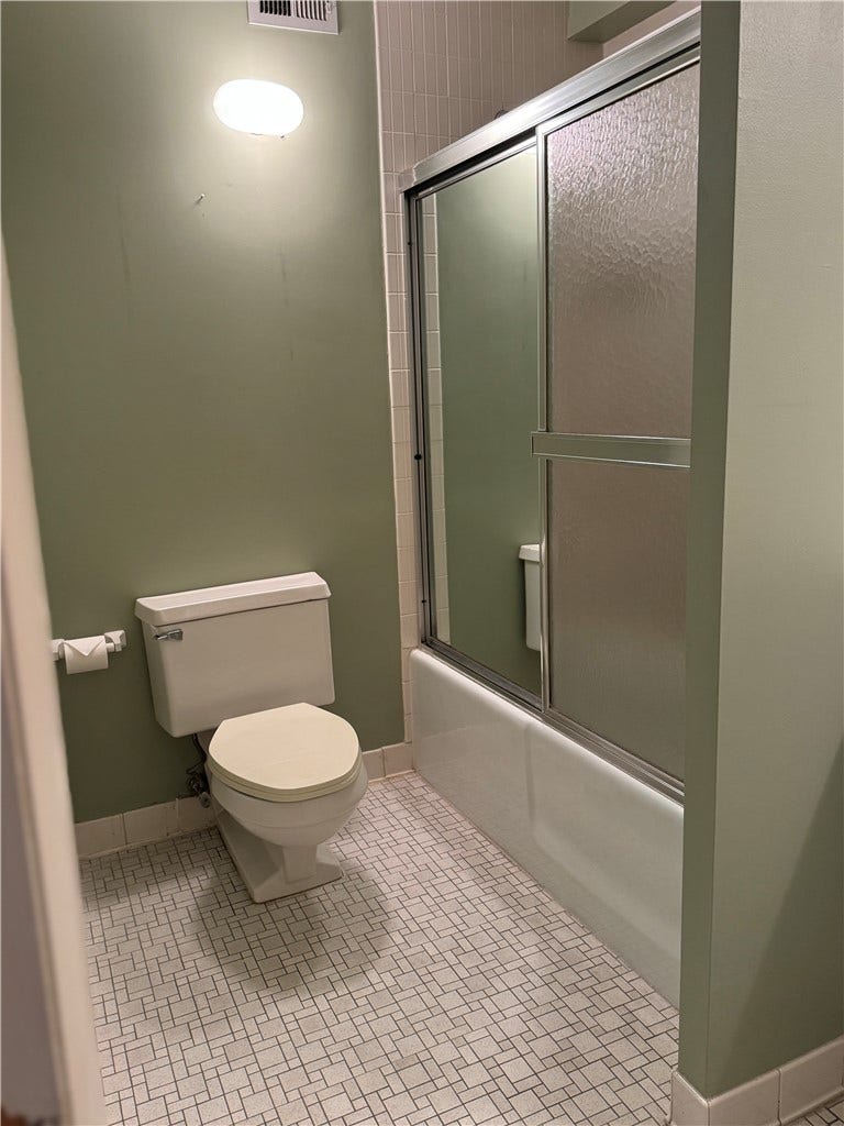 1160 BOWER HILL RD, #314A, Pittsburgh, PA 15243 Main Full Bathroom