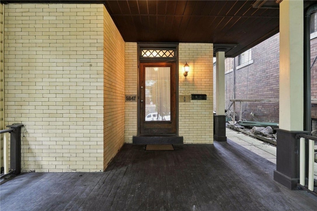 5847 Douglas St, Pittsburgh, PA 15217