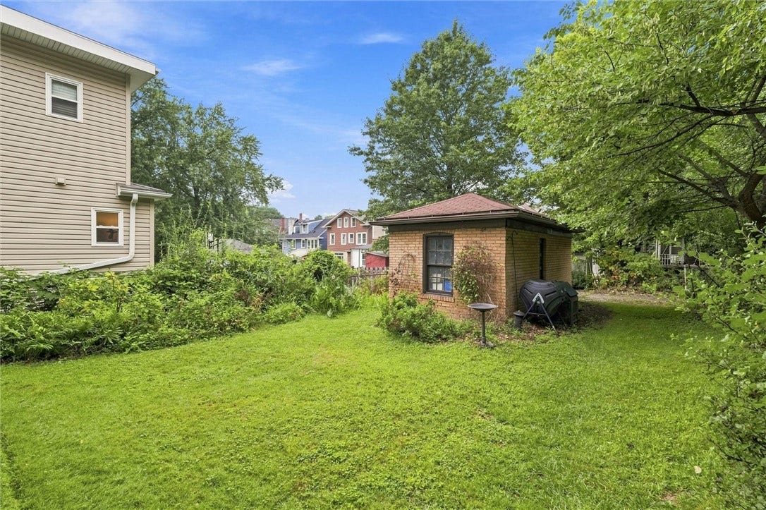 5847 Douglas St, Pittsburgh, PA 15217