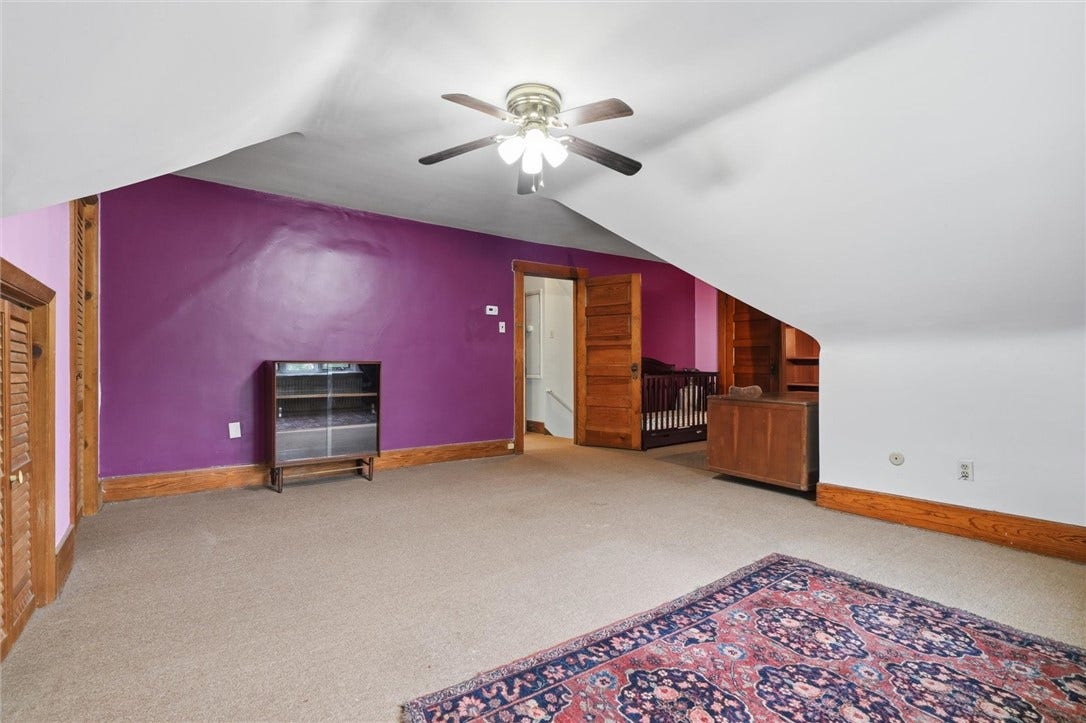 5847 Douglas St, Pittsburgh, PA 15217