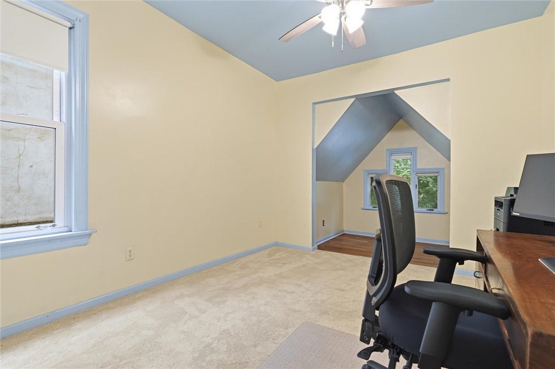 5847 Douglas St, Pittsburgh, PA 15217