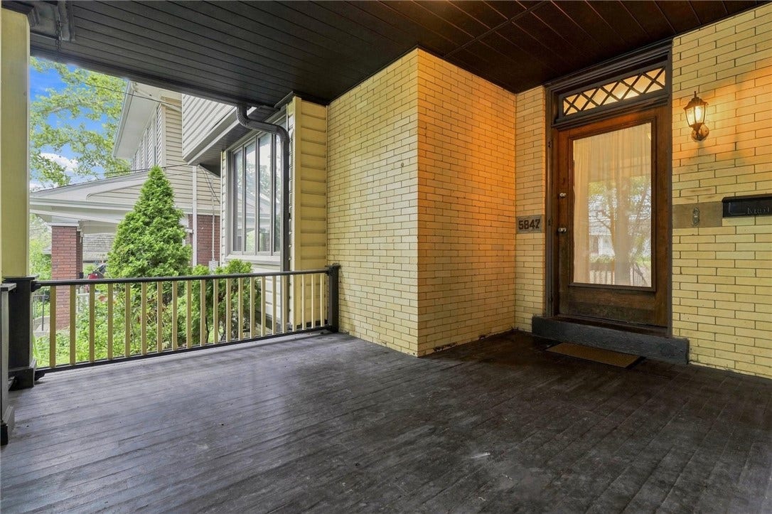 5847 Douglas St, Pittsburgh, PA 15217