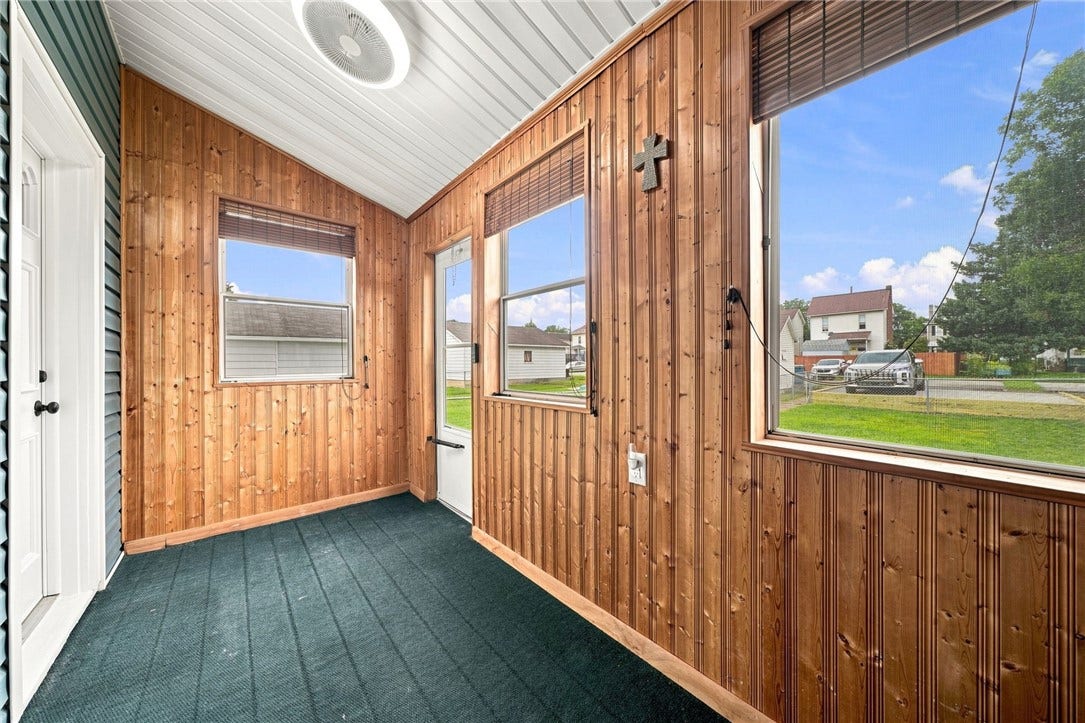 218 Loyalhanna Ave, Latrobe, PA 15650