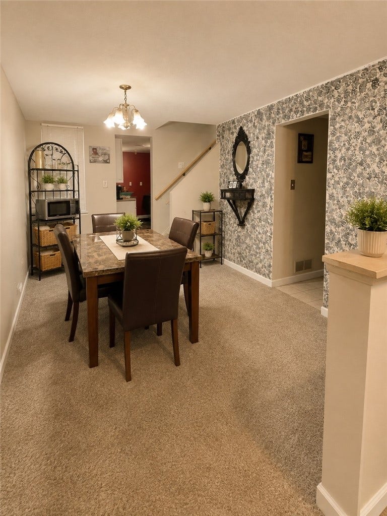 11 S 14th St, Jeannette, PA 15644